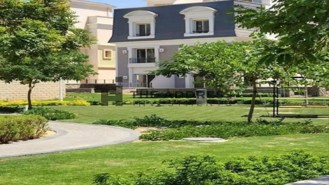Unique townhouse 360sqm installment 8 years 10%DP