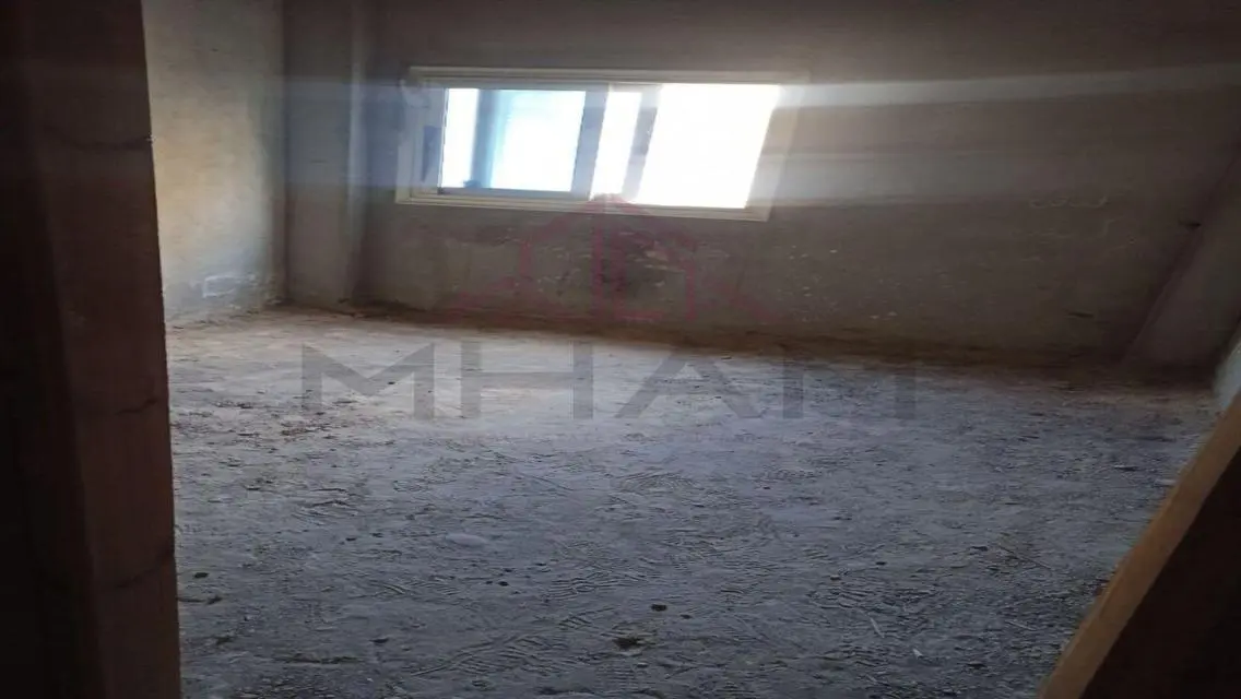 شقه للبيع نصف تشطيب بالنرجس فيلات استلام فوري