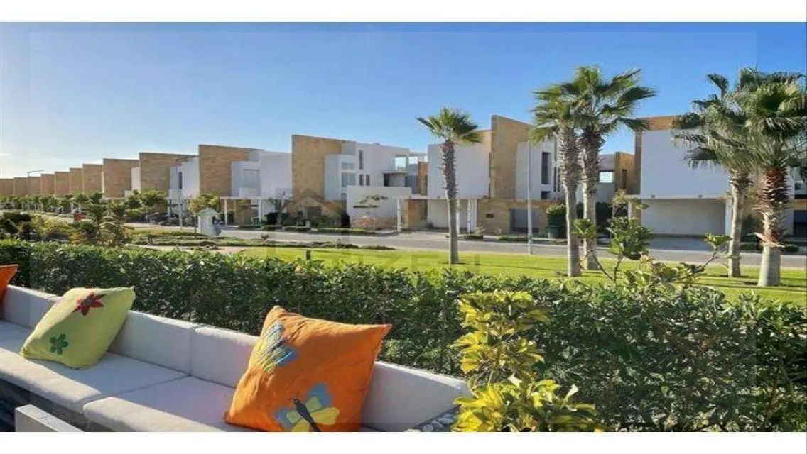 Prime Location - Ready To Move - Fully Finished