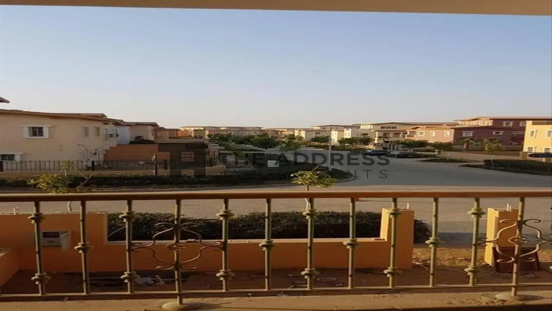 Villa 360sqm + garden installment 8 years 10%DP