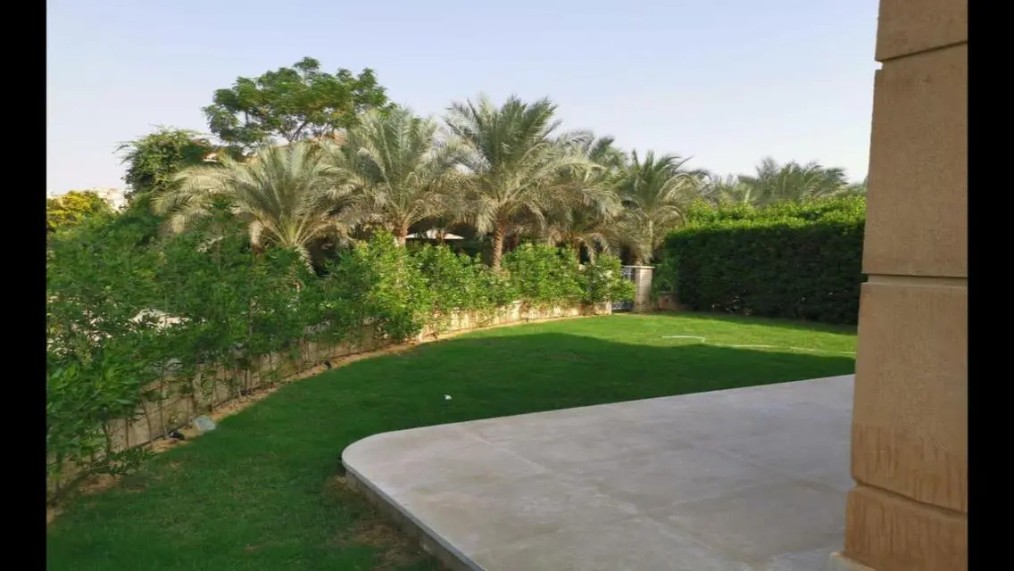 Villa for rent semi furnished Stone Park Compoud