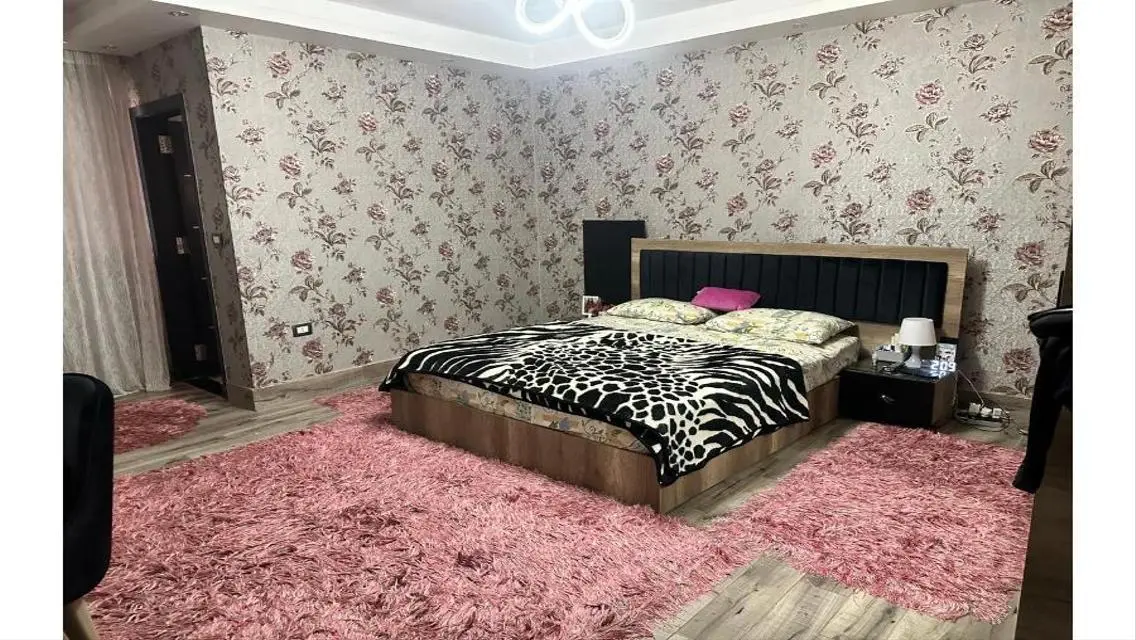 شقه الحي ال7 الدورال2 متشطبه موقع مميز بحري اسانسر