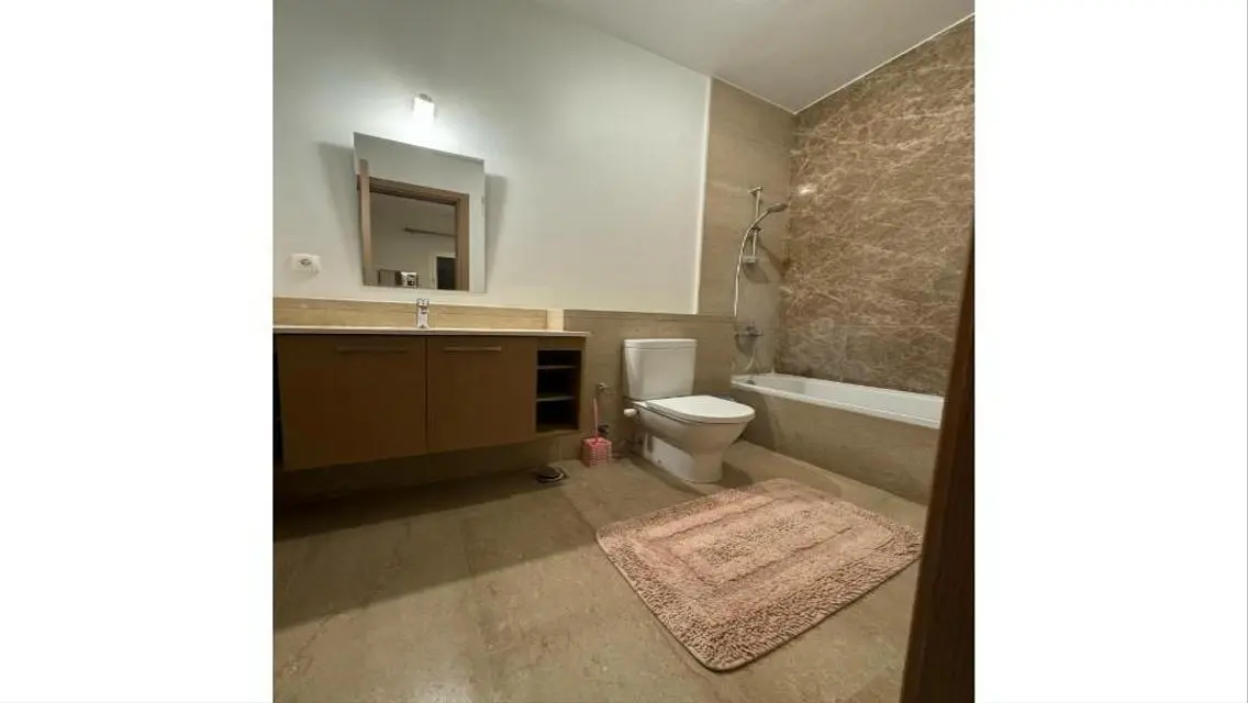 Apartment 4 rent overlooking pool Ultra lux Mivida