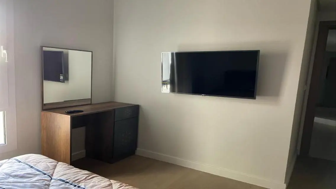 Apartment 4 rent overlooking pool Ultra lux Mivida