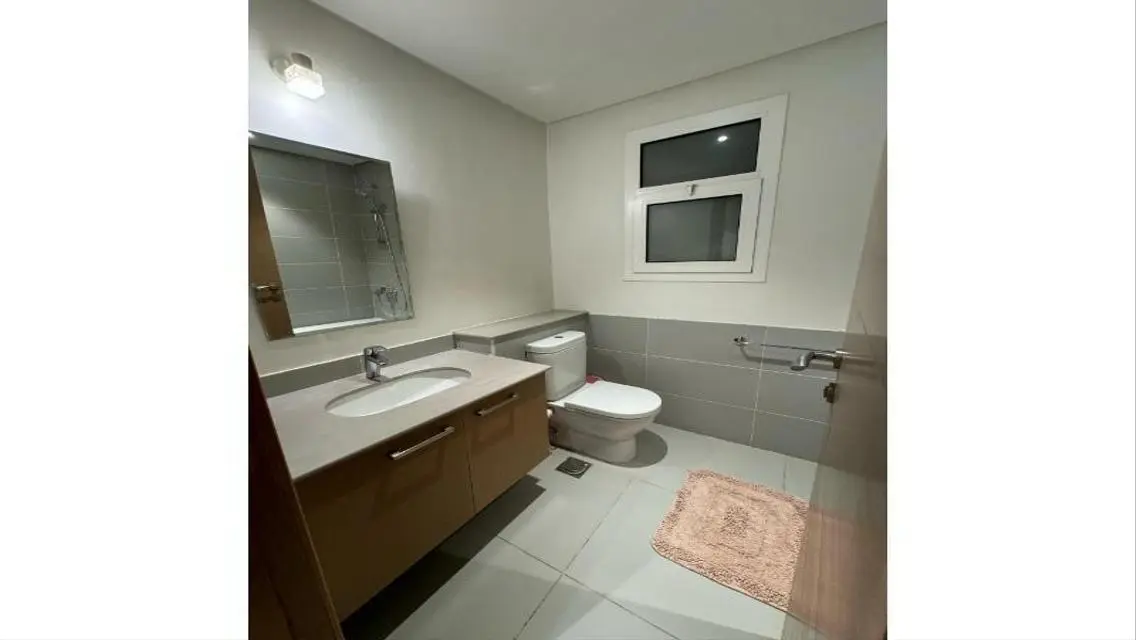 Apartment 4 rent overlooking pool Ultra lux Mivida
