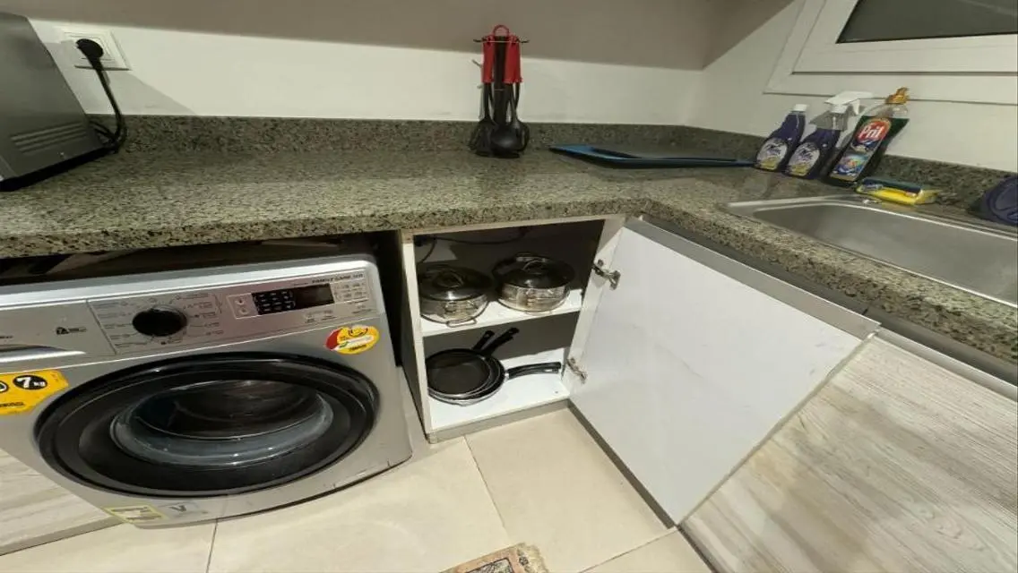 Apartment 4 rent overlooking pool Ultra lux Mivida