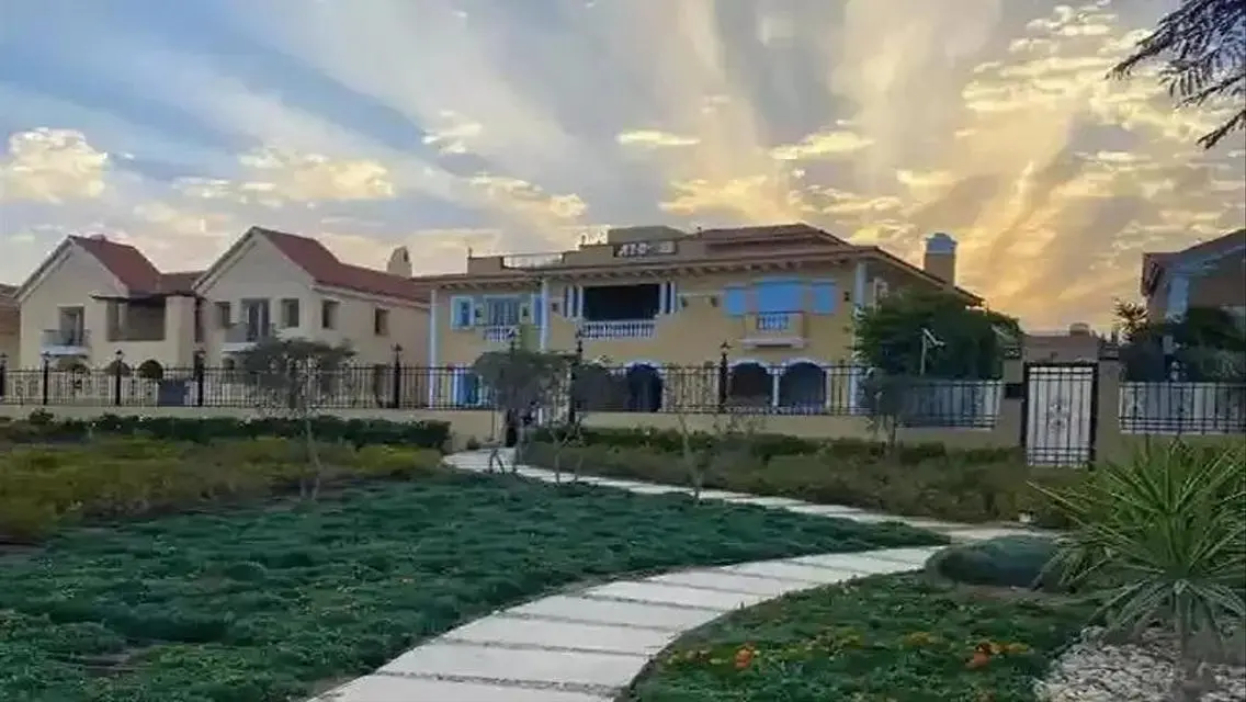 villa for sale at hyde park &amp;installment1.5m over