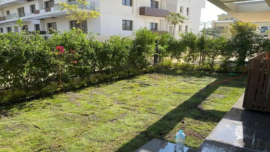 Apartment with a distinctive garden for rent