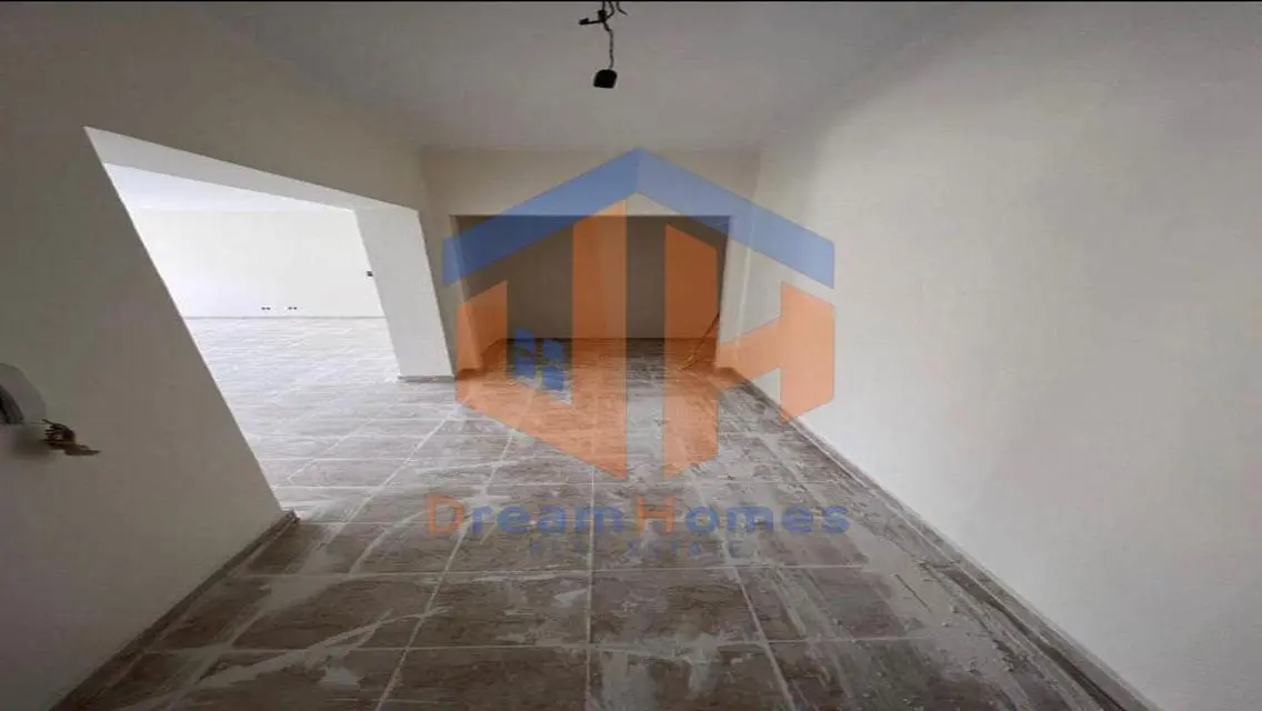 Apartment 224m for rent in Rehab, wide garden view
