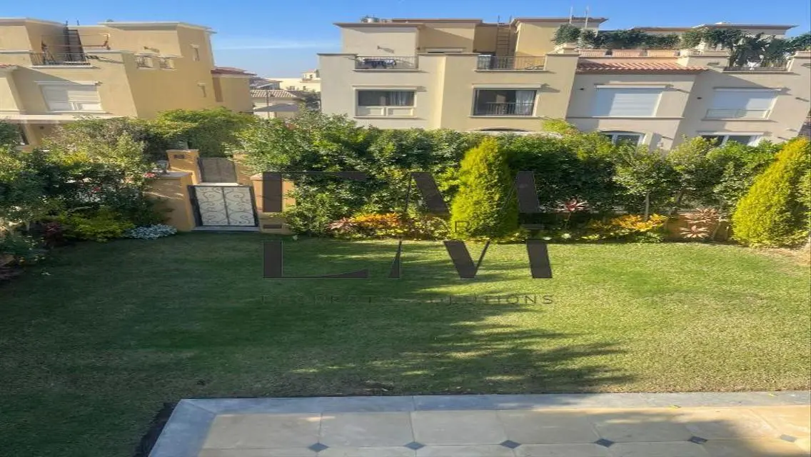 Luxury Apartment with Maid Room and Private Garden