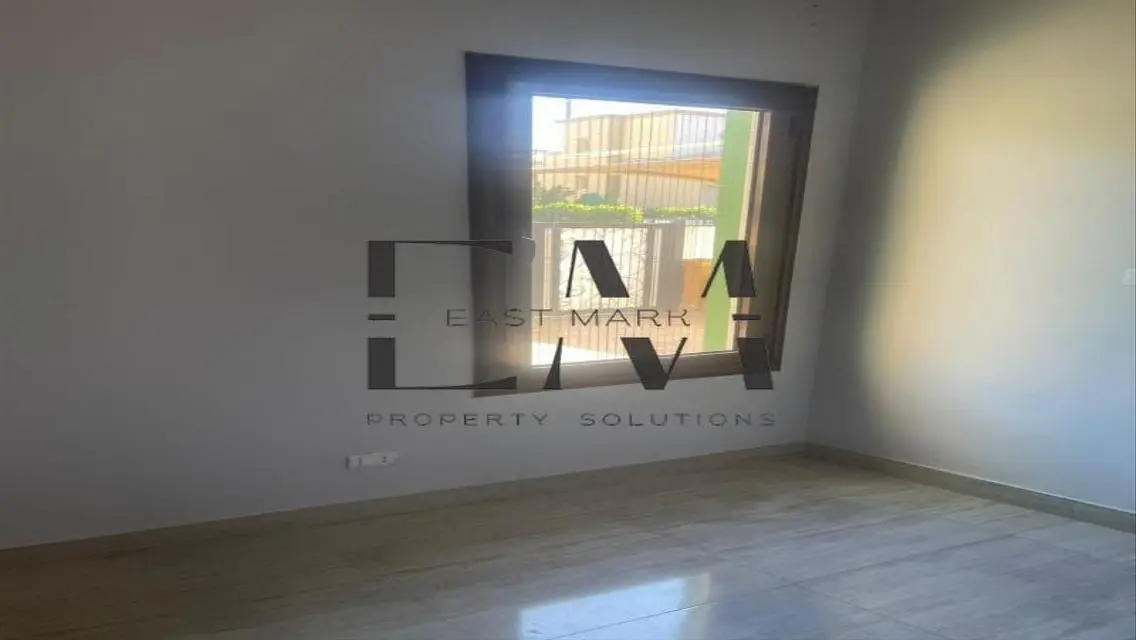 Luxury Apartment with Maid Room and Private Garden