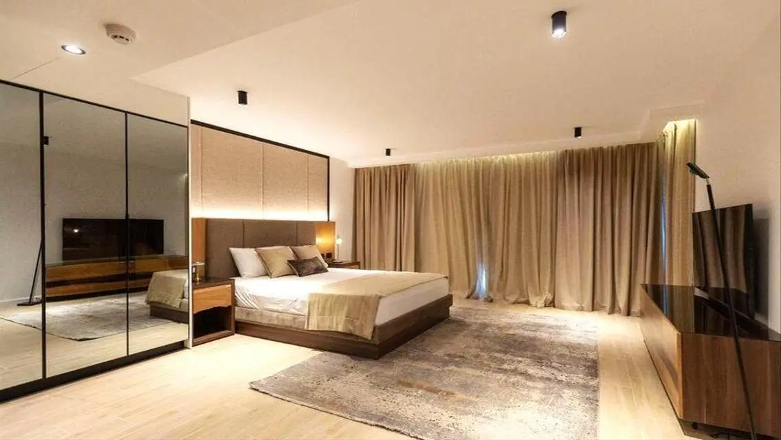 Fully Finished With Acs , On Very Prime Location