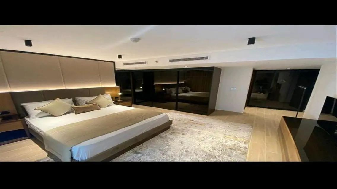 Fully Finished With Acs , On Very Prime Location