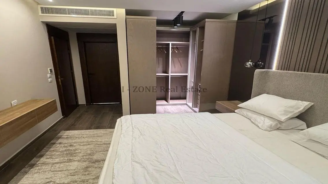 Furnished hotel apartment for rent in Lake View