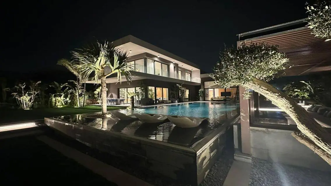 Stand alone villa for sale next to Al Gizera club