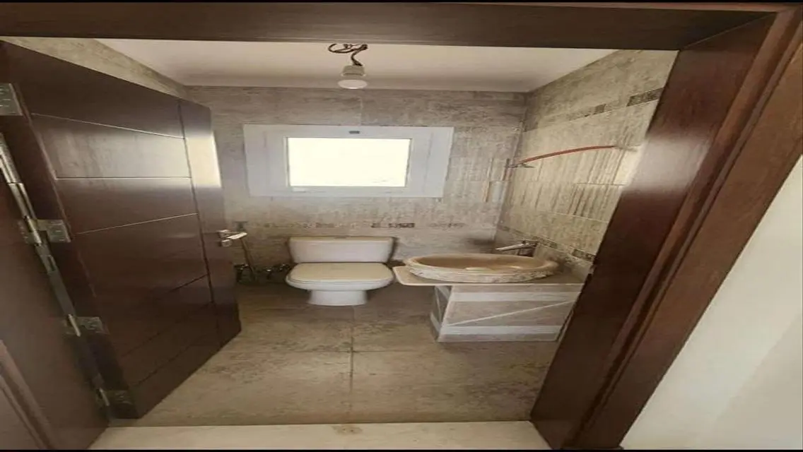 Fully Finished Apartment in Hyde Park