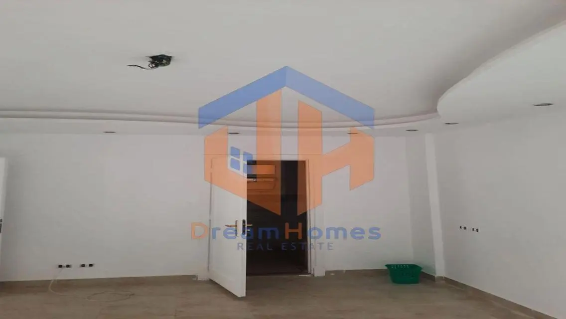Ground floor apartment with garden for rent next t