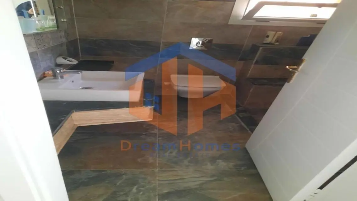 Ground floor apartment with garden for rent next t