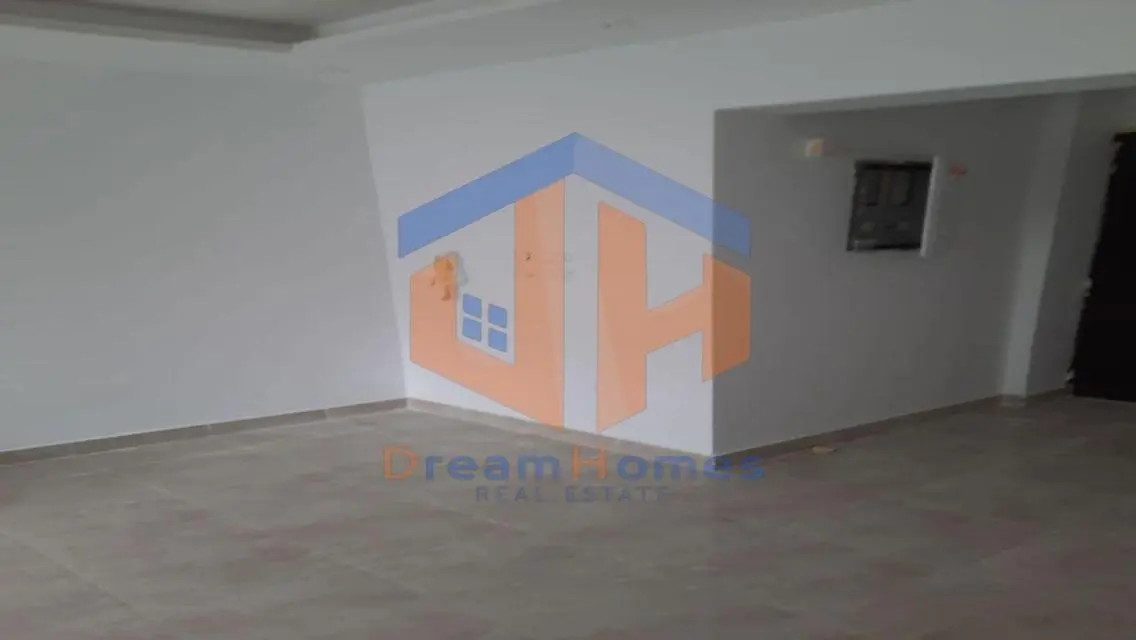 Ground floor apartment with garden for rent next t