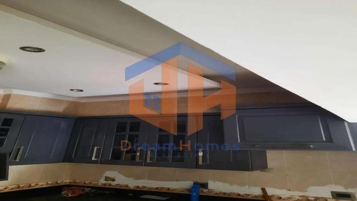 Ground floor apartment with garden for rent next t