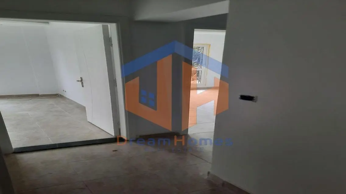 Ground floor apartment with garden for rent next t