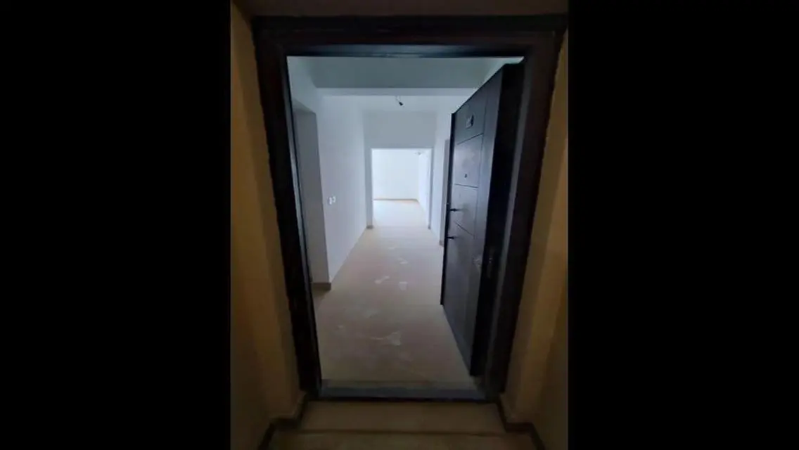 بنت هاوس في المراسم للبيع