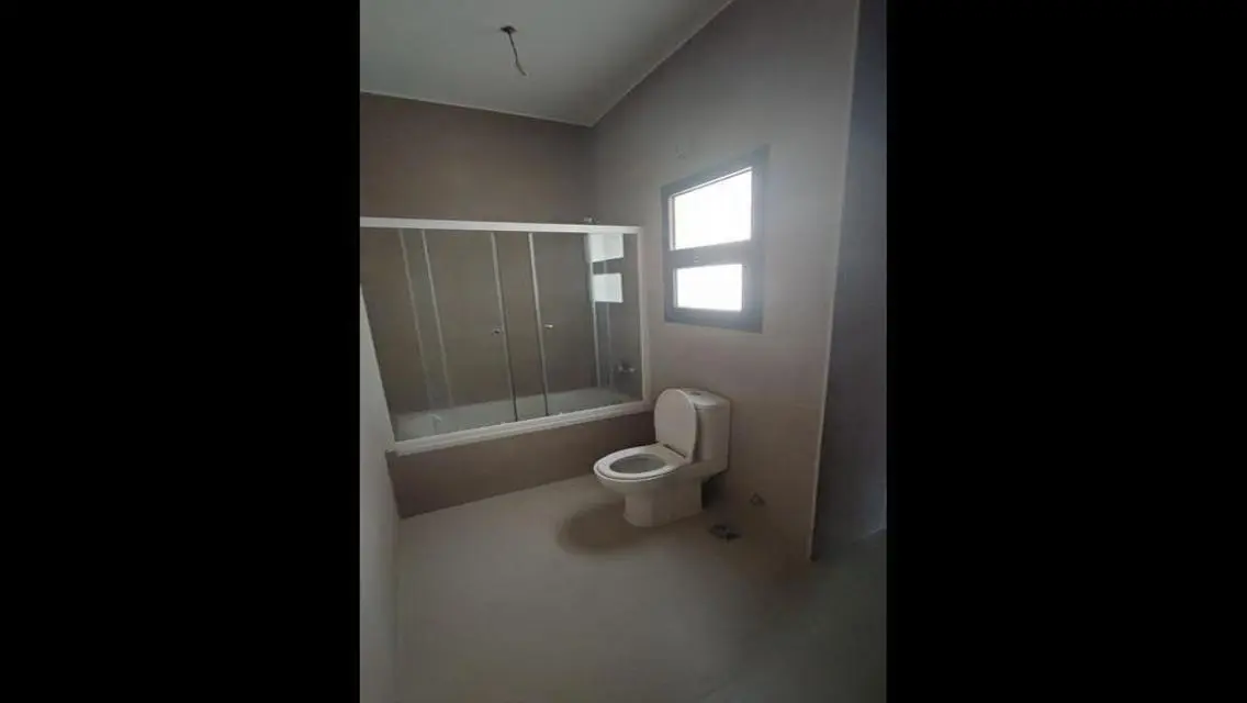 بنت هاوس في المراسم للبيع