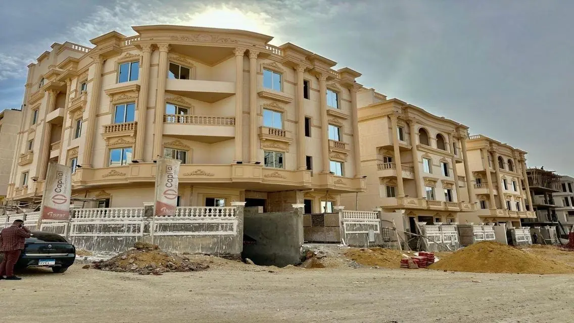 50% مقدم و البافى تقسيط ع سنتين استلام 3 شهور  دور