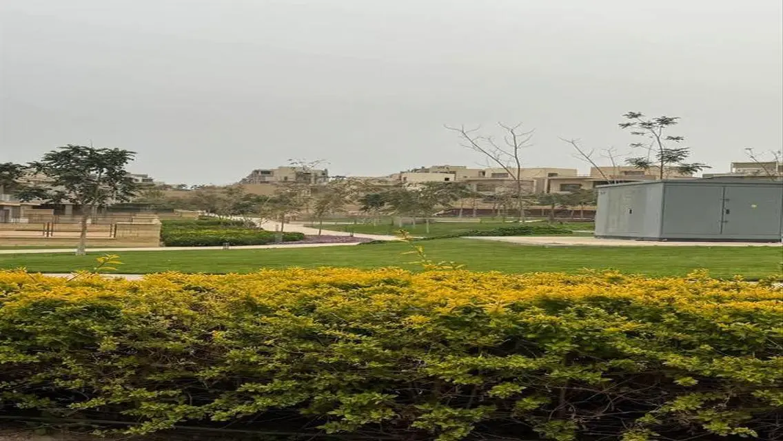 Apartment + Garden in Pyramids Hills near New Giza