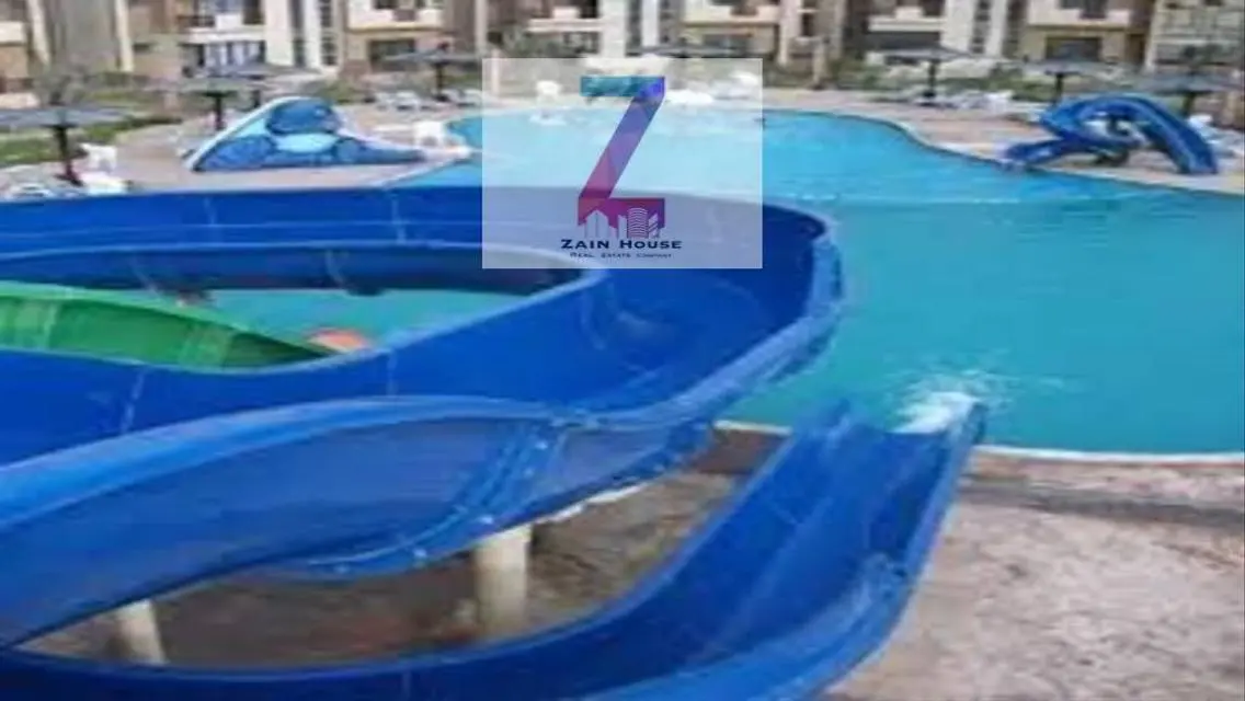 للبيع شاليه دور اول مفروش فى بياسيرا العين السخنة