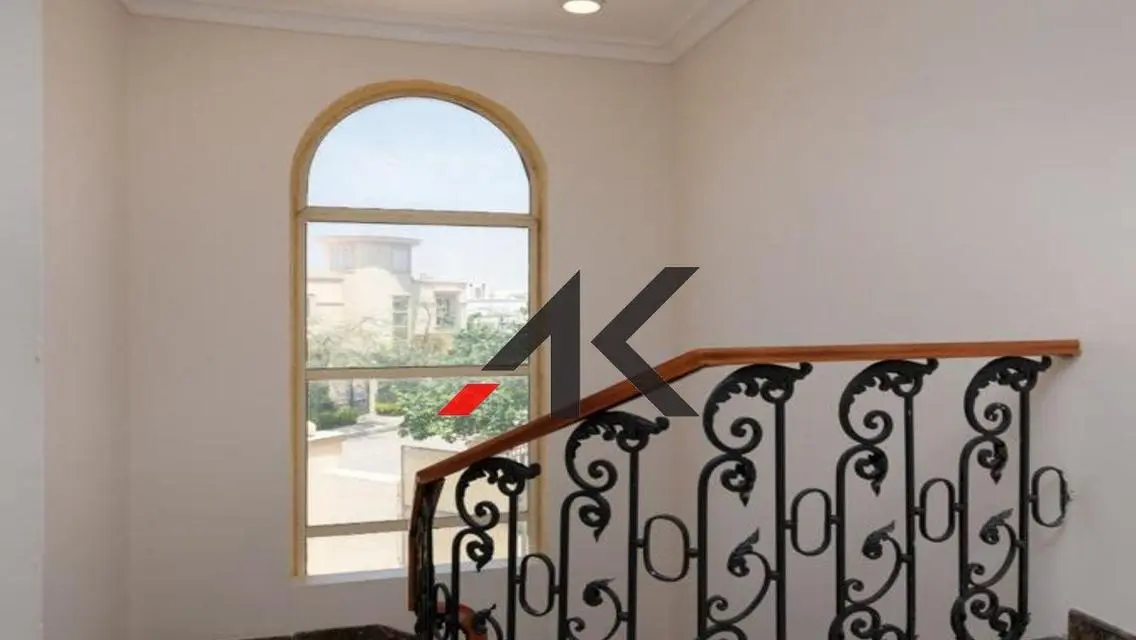 توين مميز مفروش  بحمام سباحة للإيجار في ذا فيلا