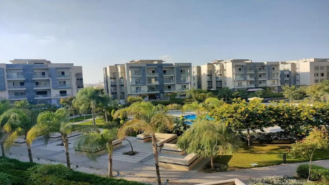 Prime Location Apartment in Galleria Moon Valley