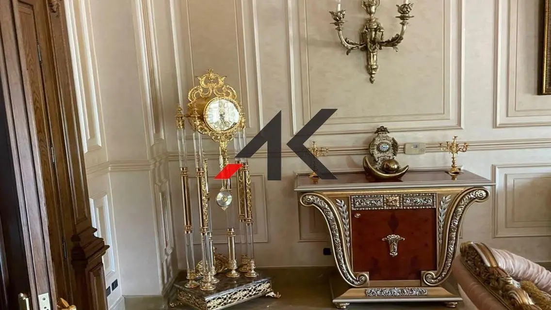Luxury Palace with pool For Sale in Arabella Park