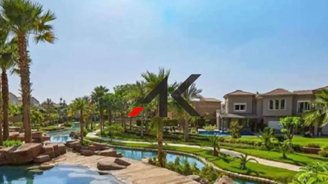 فيلا فاخرة بحمام سباحة للايجار في سوان ليك