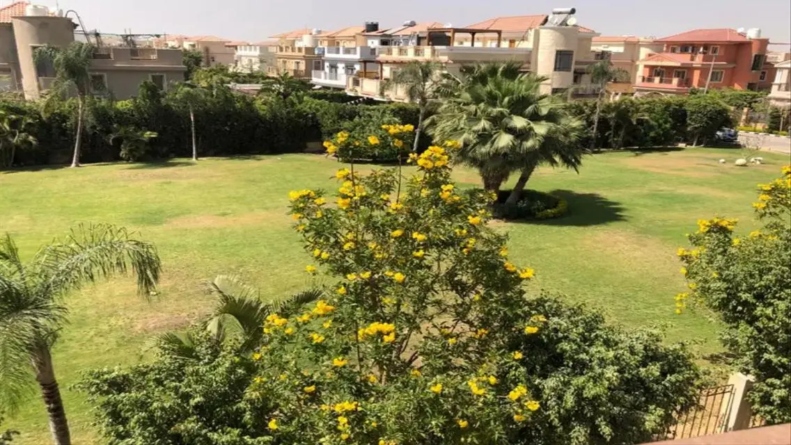 فيلا فاخرة 450 متر بموقع مميز للبيع في مكسيم