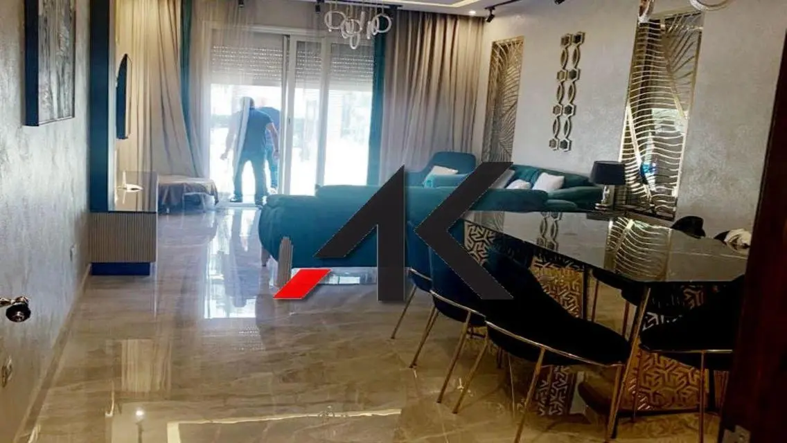 فيلا مستقلة بحمام سباحة للبيع في حياة ريزيدنس