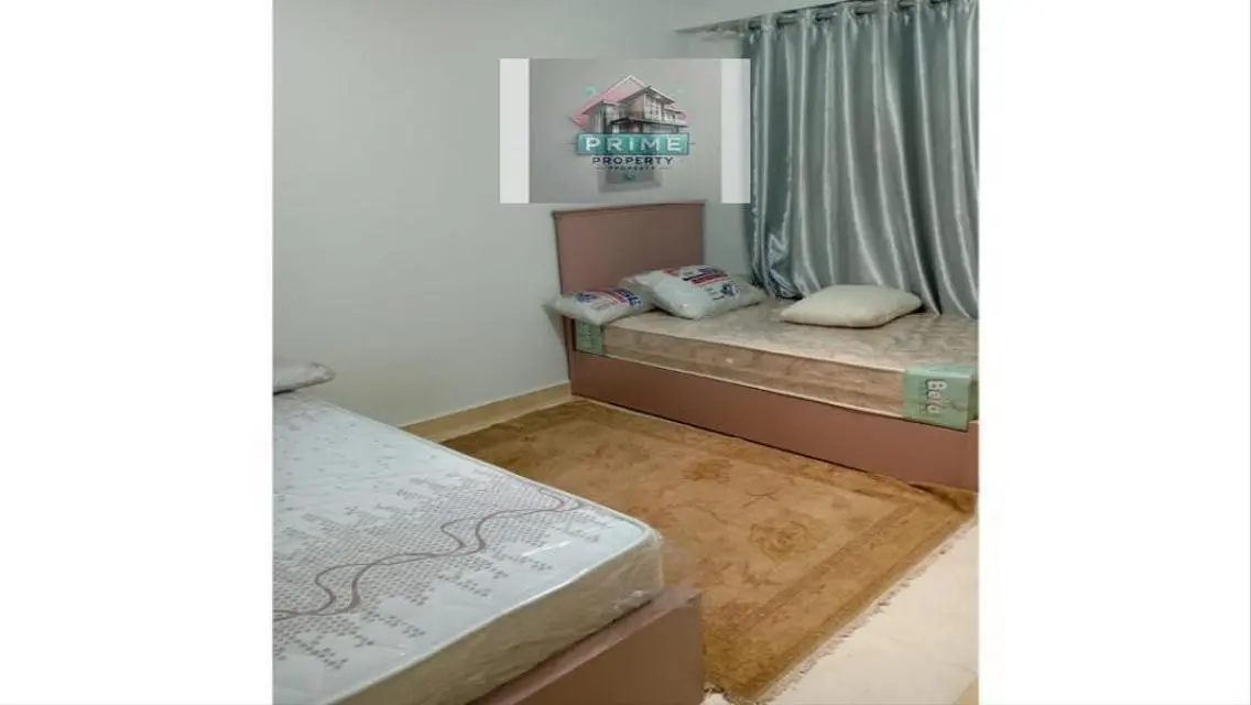 شقة  بالتجمع الخامس بجوار مسجدالقدس