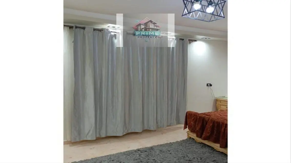 شقة  بالتجمع الخامس بجوار مسجدالقدس