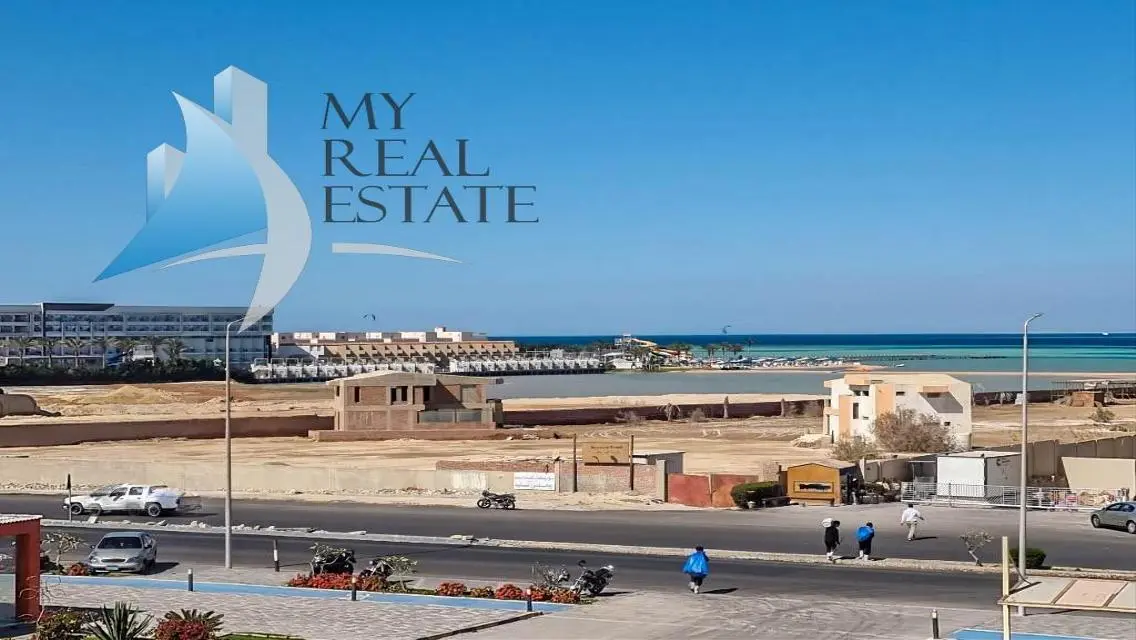 Sea and Promenade view 2 beds in a new compound