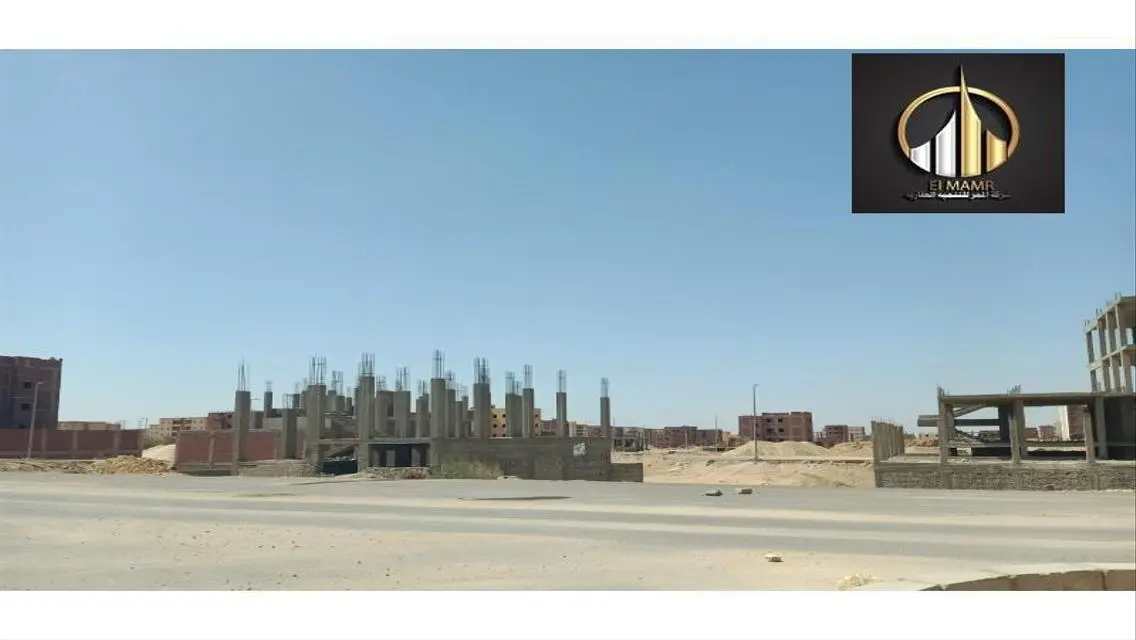 فرصة في الحي السادس علي ناصية صريحه 209م