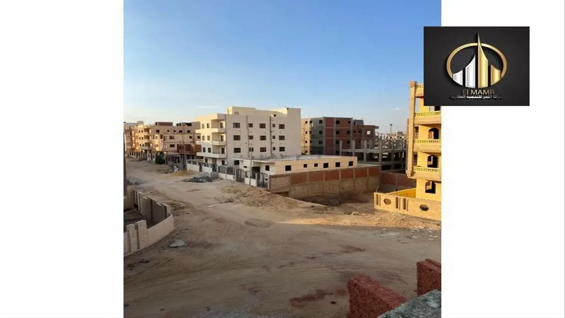 شقة 145م ناصيه صريحه  بالقرب من المنطقة التجارية