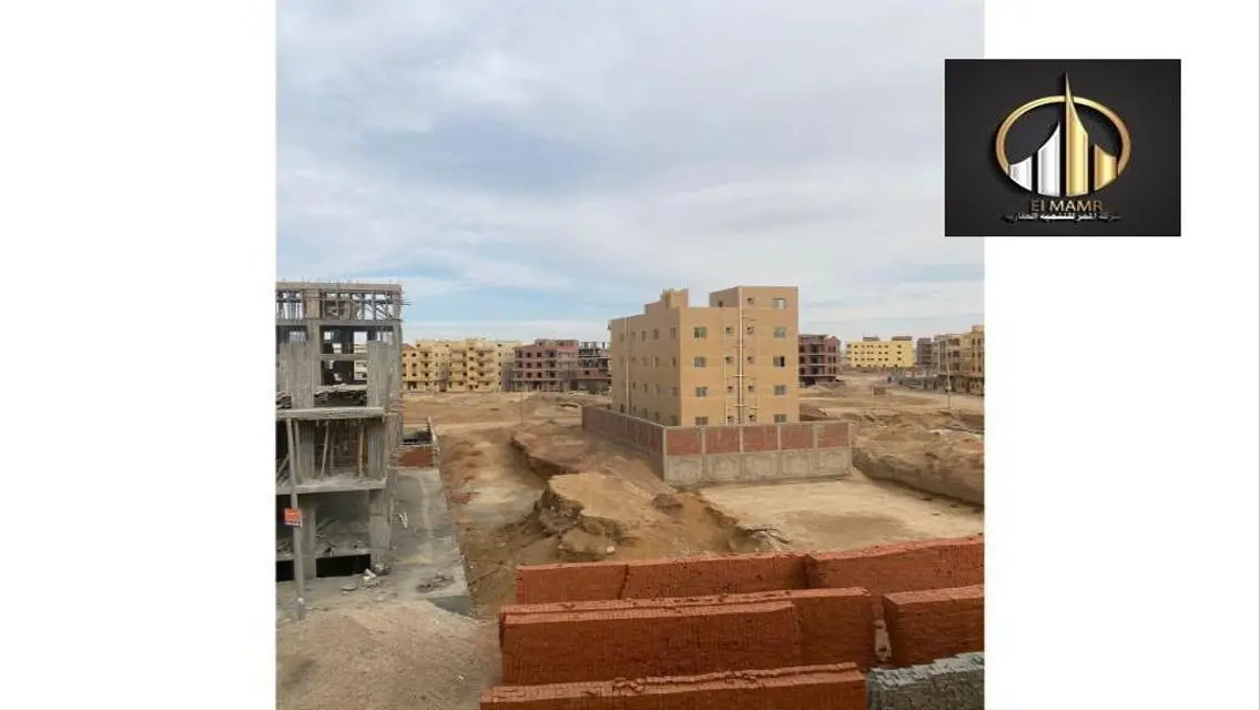 Apartment with a large area in the northwest of 15