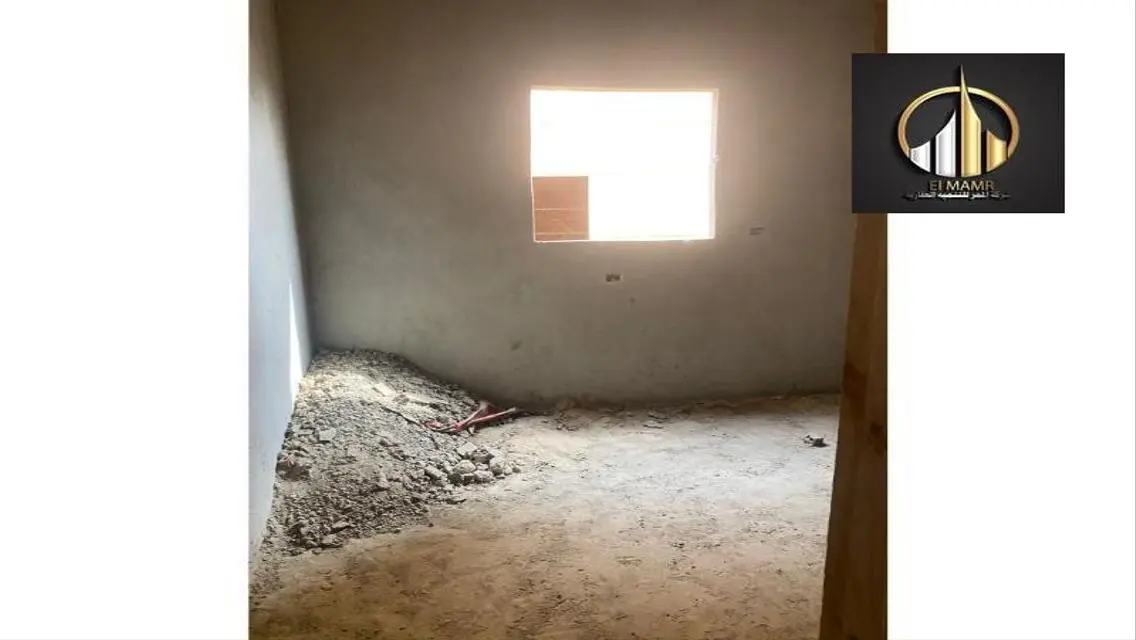 Apartment with a large area in the northwest of 15
