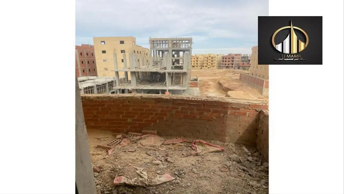 Apartment with a large area in the northwest of 15