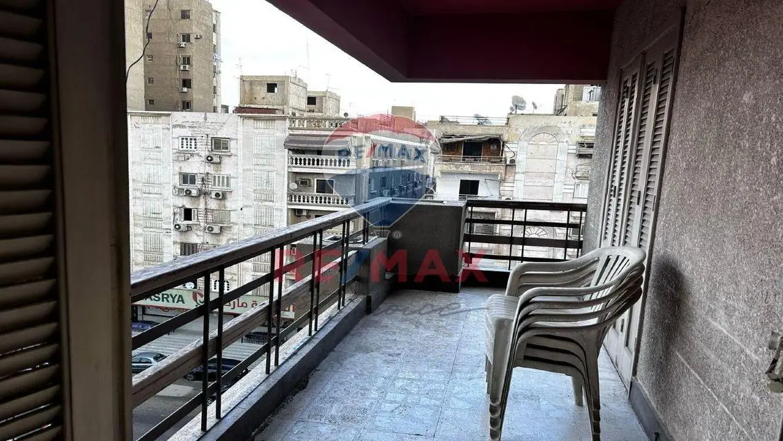 شقة للبيع فى مدينة نصر خلف النادى الاهلي