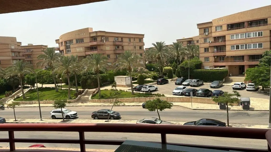 شقه لقطه للبيع 200م بالرحاب لسرعة البيع