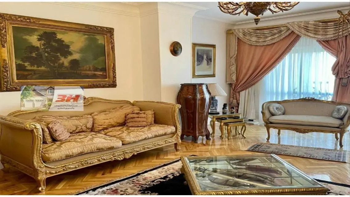 شقة 330 م للبيع عمارات عثمان روكسى مصر الجديدة   .