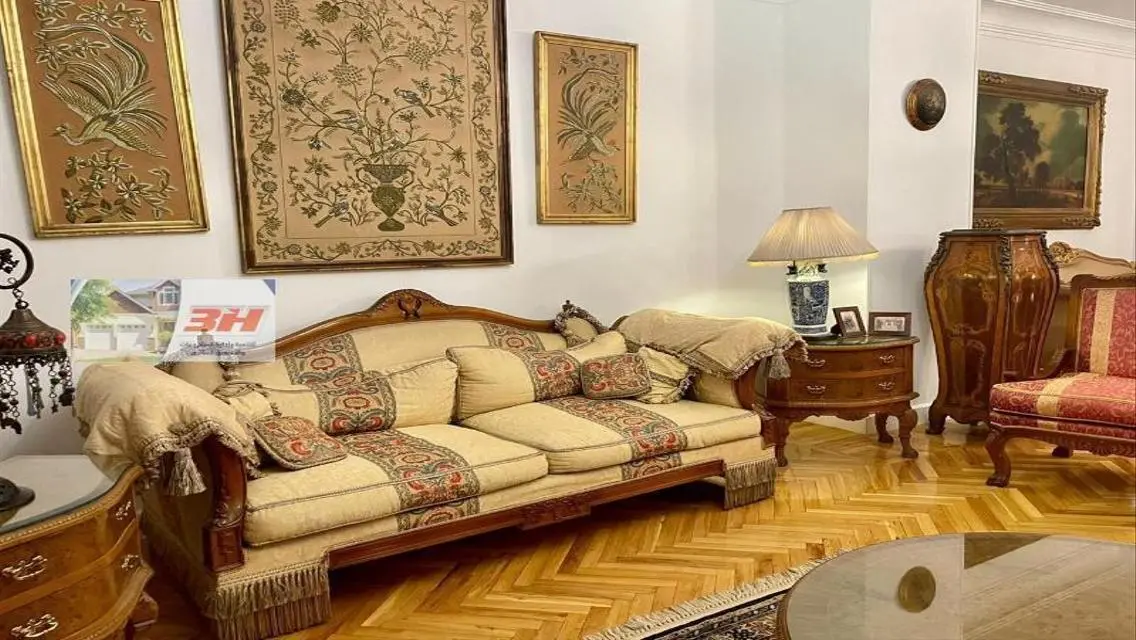 شقة 330 م للبيع عمارات عثمان روكسى مصر الجديدة   .