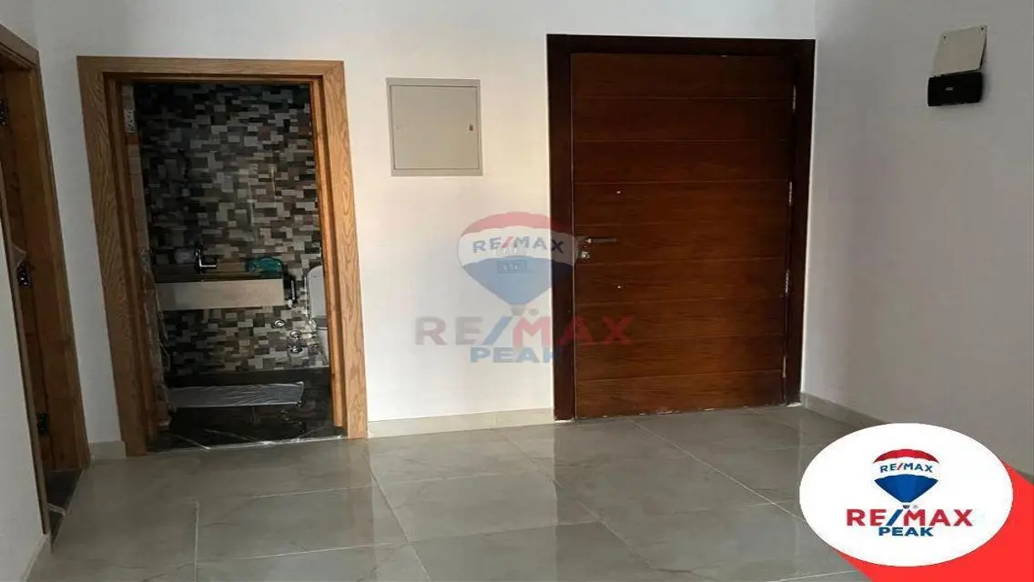 Green 5 Compound Apartment For Sale 204m