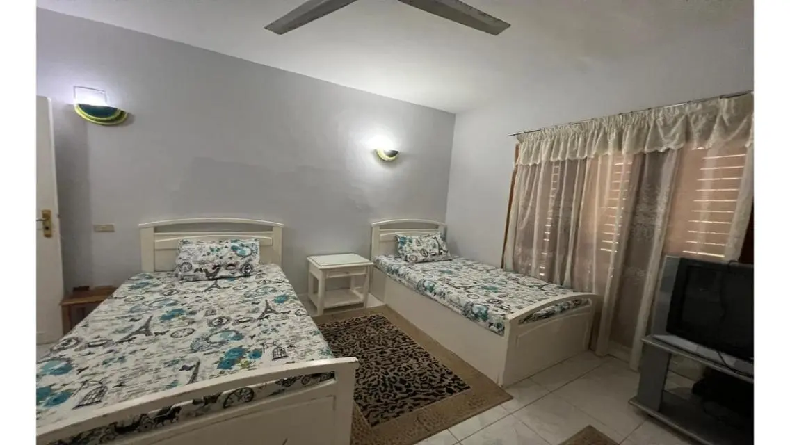 للبيع فيلا بمارينا 5 اول صف بحيره رمليه           